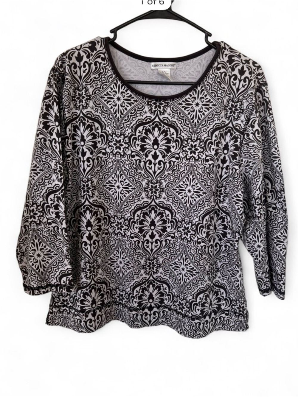 Rebecca Malone Black & White Printed Scoop Neck Women’s Top
